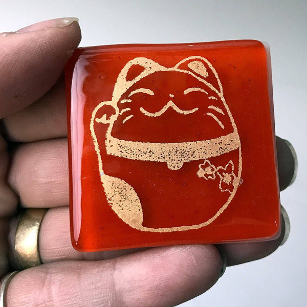 Maneki Neko Fused Glass 1.75" Magnet