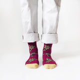 Giraffe Socks | Bamboo Socks | Maroon Socks | African Socks: UK Adult 4-7 / Single Pair / Giraffes