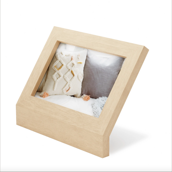 Podium Picture Frame in Natural